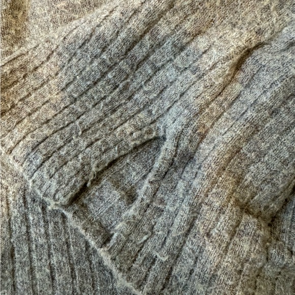 Madewell Inland Turtleneck Sweater in Coziest Yarn - Picture 10 of 10